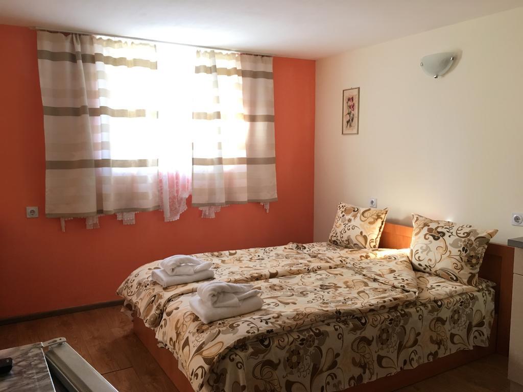 Triglav Edelweiss Guest House Pavel Banya Buitenkant foto