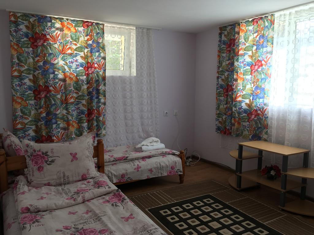 Triglav Edelweiss Guest House Pavel Banya Buitenkant foto